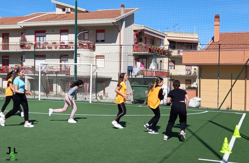 JSL va a scuola con 4 progetti all’Istituto Comprensivo di Brolo