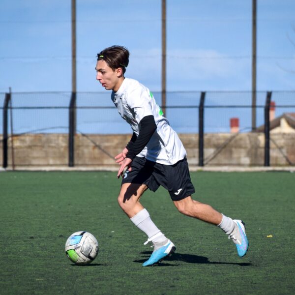 L’U17 della JSL chiude la regular season con un successo, la salvezza passa dal playout