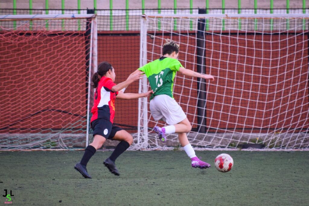 Le lilibetane si sono imposte in casa per 2-0 con un gol per tempo. La squadra neroverde ha costruito gioco e collezionato buone opportunità, senza, però, mai finalizzarle per troppa precipitazione nel dettare l’ultimo passaggio e nelle risolutive conclusioni. Domenica è programma il match contro la capolista Siracusa, che chiuderà la stagione agonistica della formazione tirrenica.